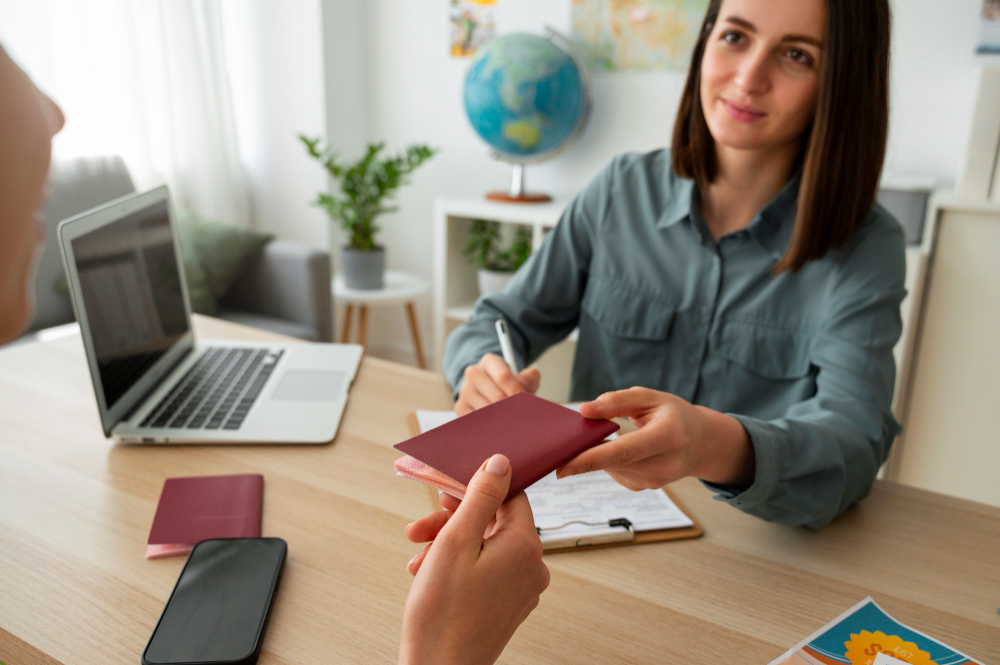 uk visit visa consultant guiding a VFS appointment booking